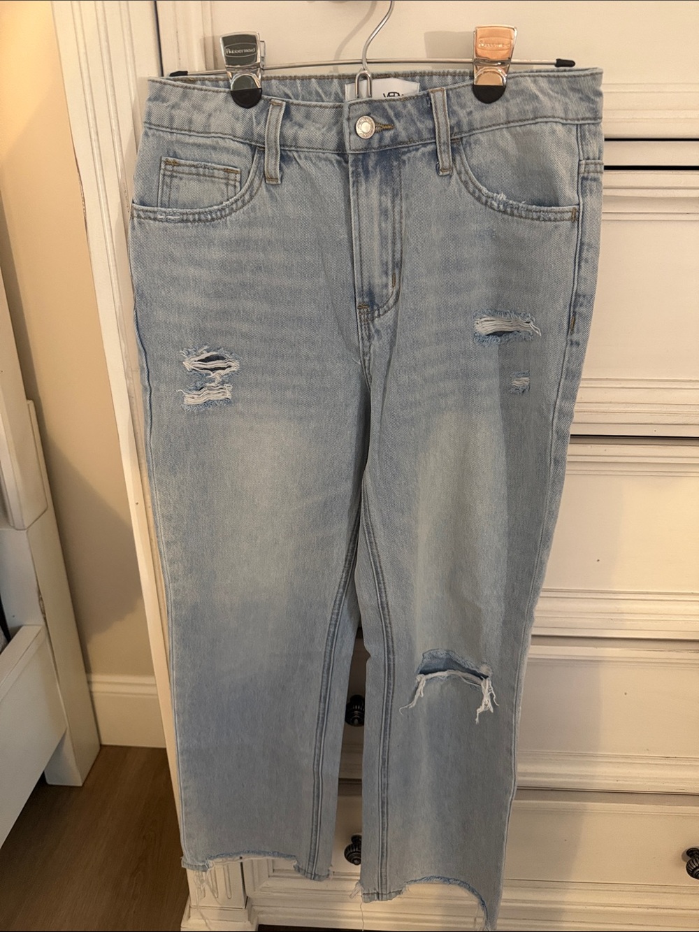 Vervet Light Wash Distressed Women’s Jeans - Classic Fit
